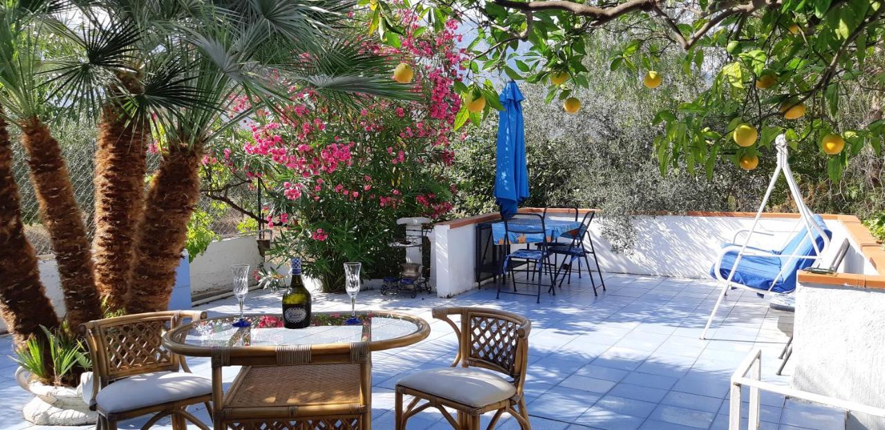 La Marina Gardens Beach Scauri  Bagian luar foto